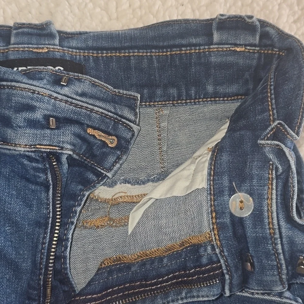 Express Jean Shorts Wimen's Sz 2 High-Waisted Denim Paper Bag Cuffed Hem